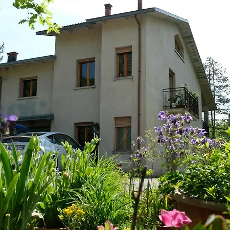 Emilia Escape Oda ve Kahvaltı 3*