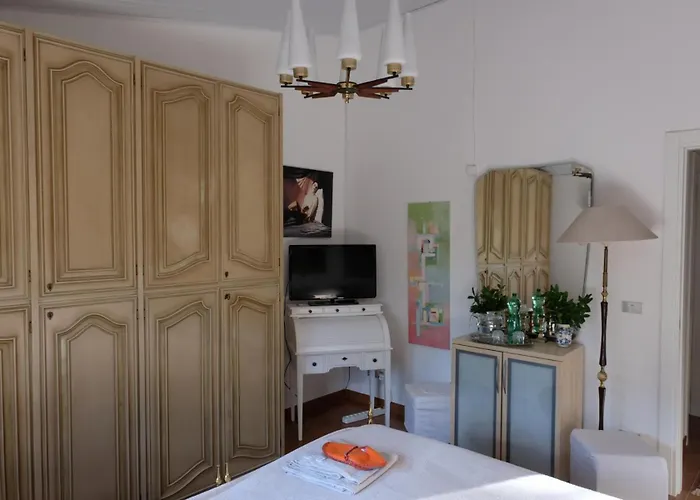 Emilia Escape Bed & Breakfast 3*